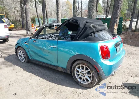 2021 Mini Convertible Cooper z USA, uszkodzony, nr VIN WMWWJ3C08M3M15606